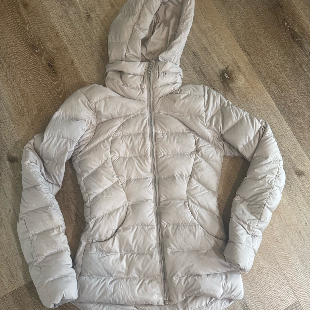 Women's Lululemon Down For It All Grey Puffer Jacket- Sz 2